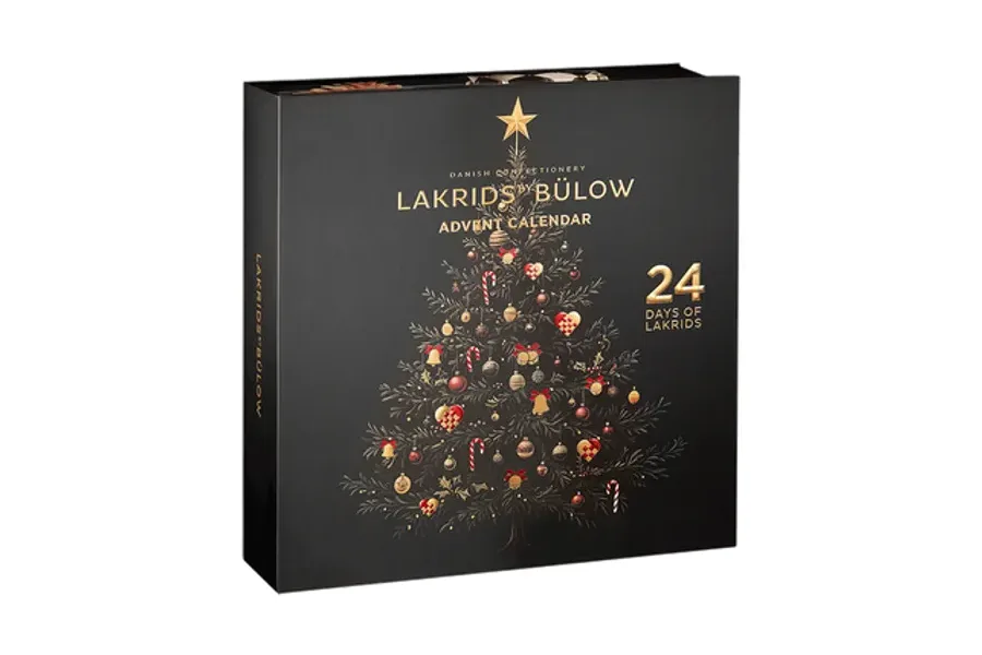 Lakrids by Bülow Advent Calendar 2026 in schwarzer Box mit goldenem Weihnachtsbaum