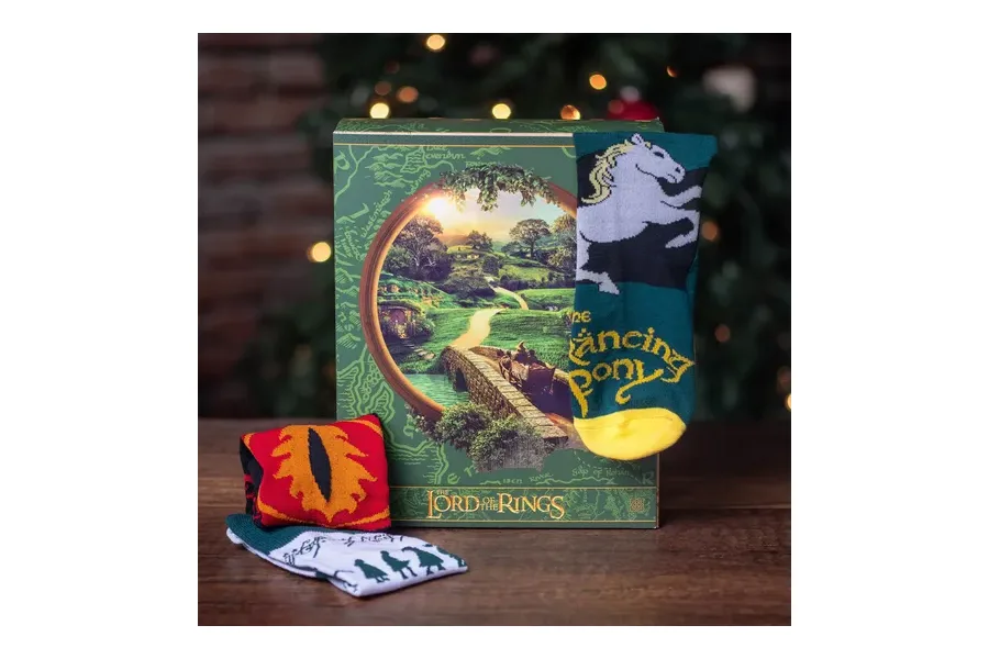 Herr der Ringe Mittelerde Socken Adventskalender mit Socken zum Tänzelnden Pony und Auge Saurons