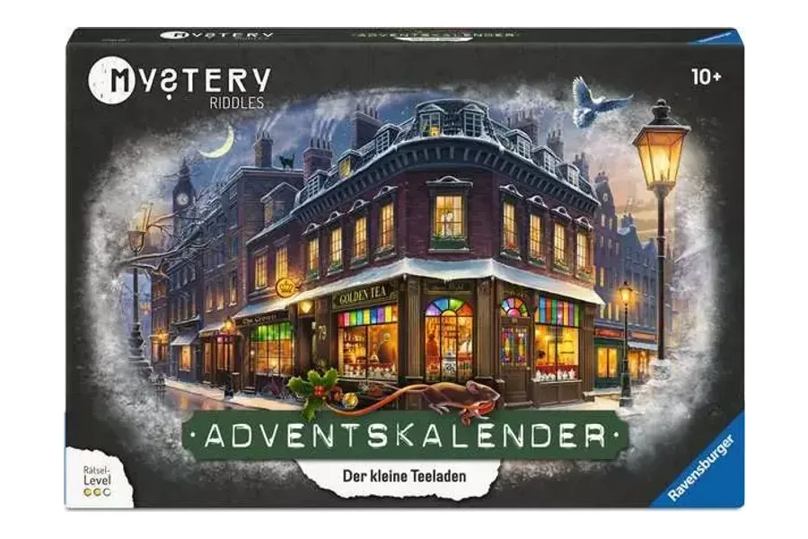 Ravensburger Mystery Adventskalender Der kleine Teeladen mit beleuchtetem Teeladen im Schnee